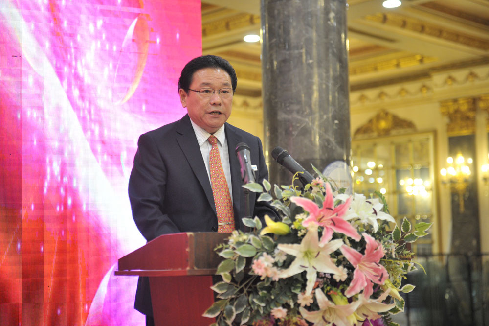 山東聯(lián)興建設(shè)集團舉行紀念改革開放 暨建企40周年慶祝大會(德州晚報報道)